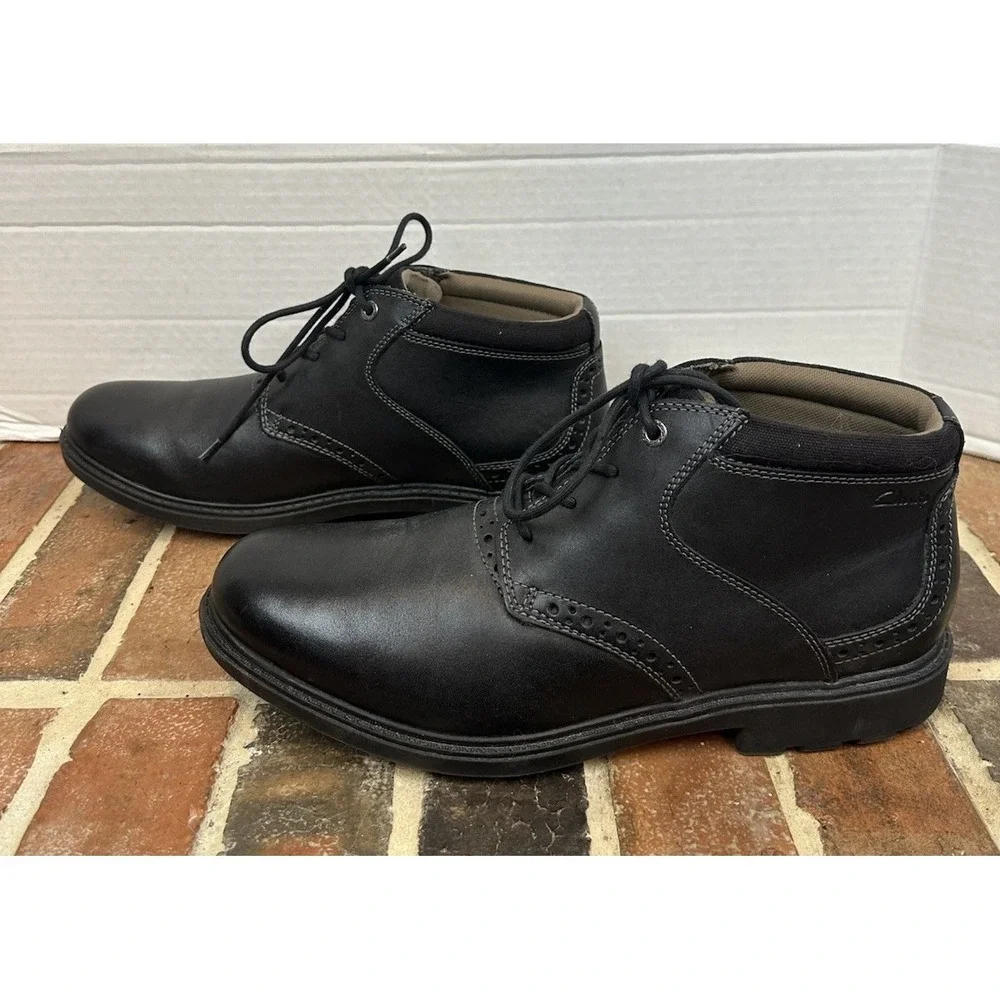 Clarks Men's Black Leather Boots Chukka Ankle Lace-Up Round Toe Comfort Sz 12